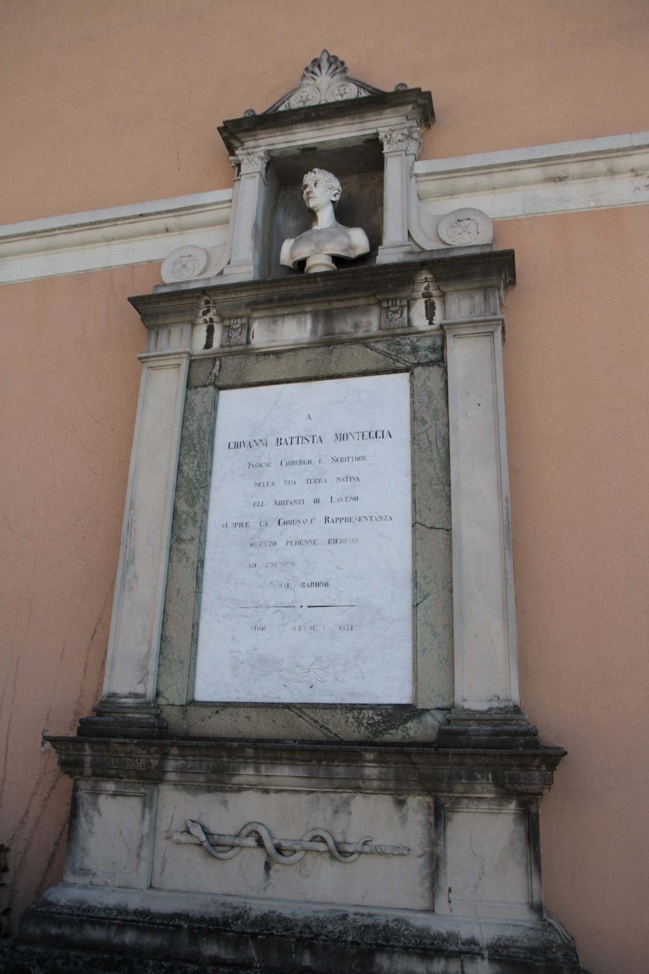 Giovanni Battista Monteggia's monument, Laveno - 03.jpg